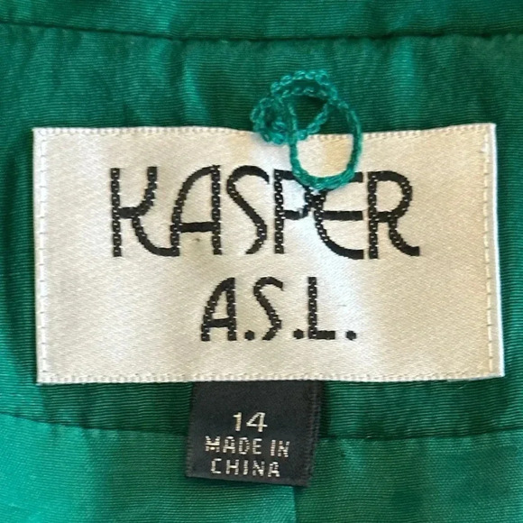 Kasper A.S.L. | Emerald Green 100% Silk Two Piece Skirt & Blazer Set - Picture 3 of 14